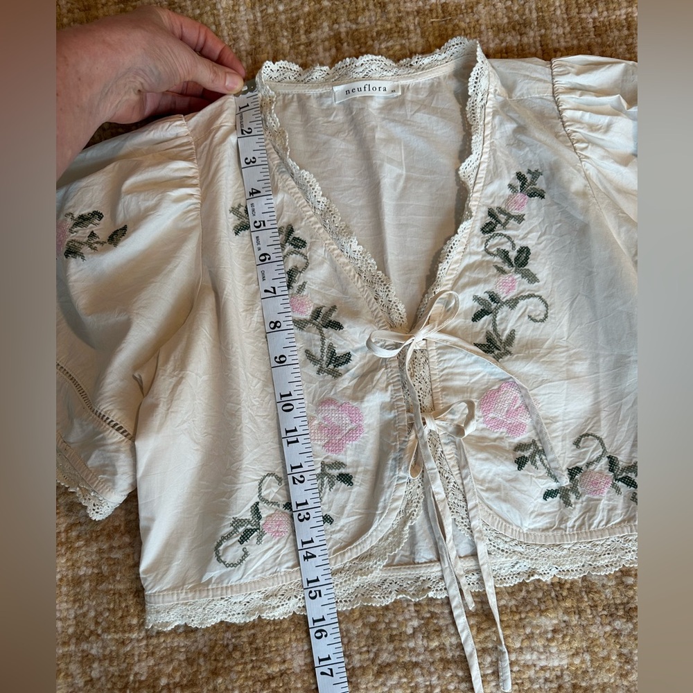 Neuflora Embroidered Blouse, XS - Picture 5 of 6